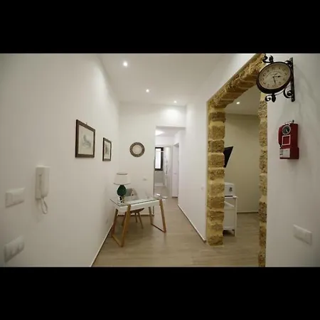 House Stazione *